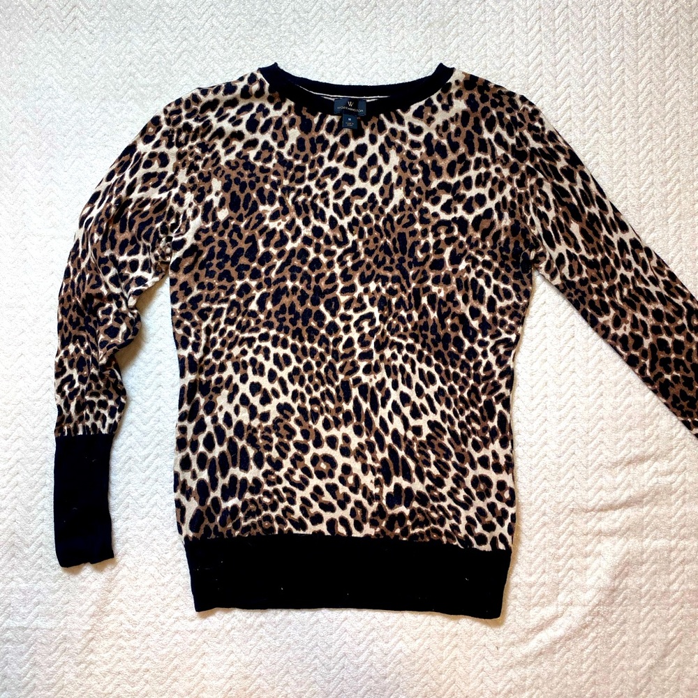 Worthington leopard sweater size medium